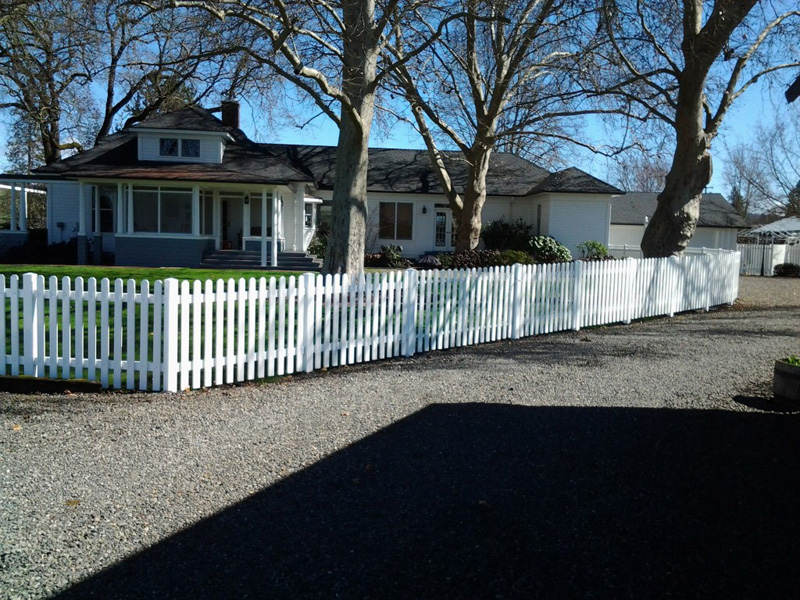 Picket Fencing - Quality Fence Company